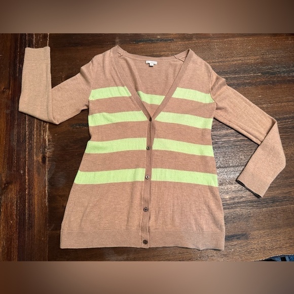 Gap Vintage Cardigan Tan and Green Striped Size Medium - Picture 6 of 8